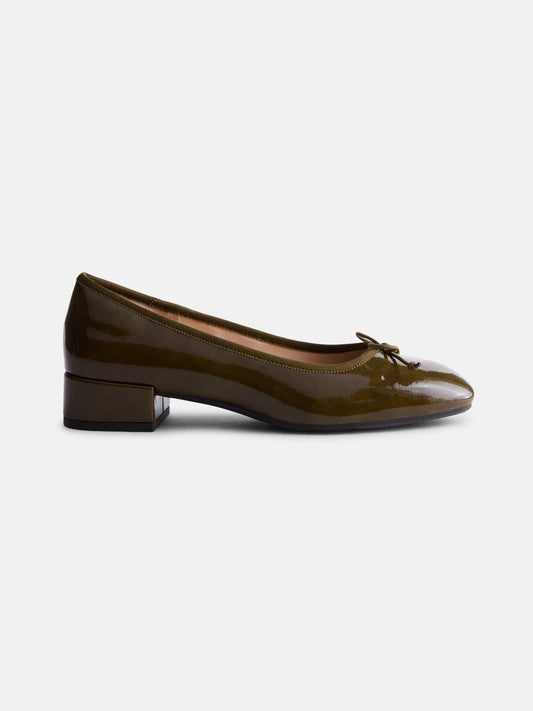 Ballerines à petit talon et nœud